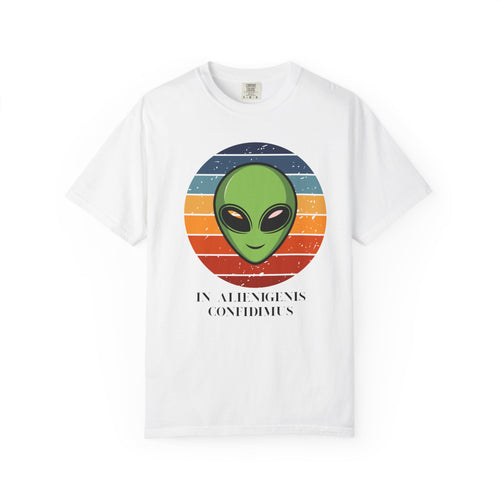 Alien Head T‑Shirt — 'In Omnigens Confidimus' Retro Striped Sci‑Fi Tee